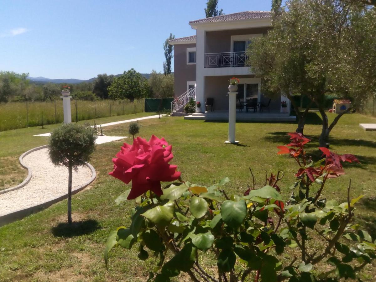 Ferienwohnung Elegant House Ormos Panagias Exterior foto